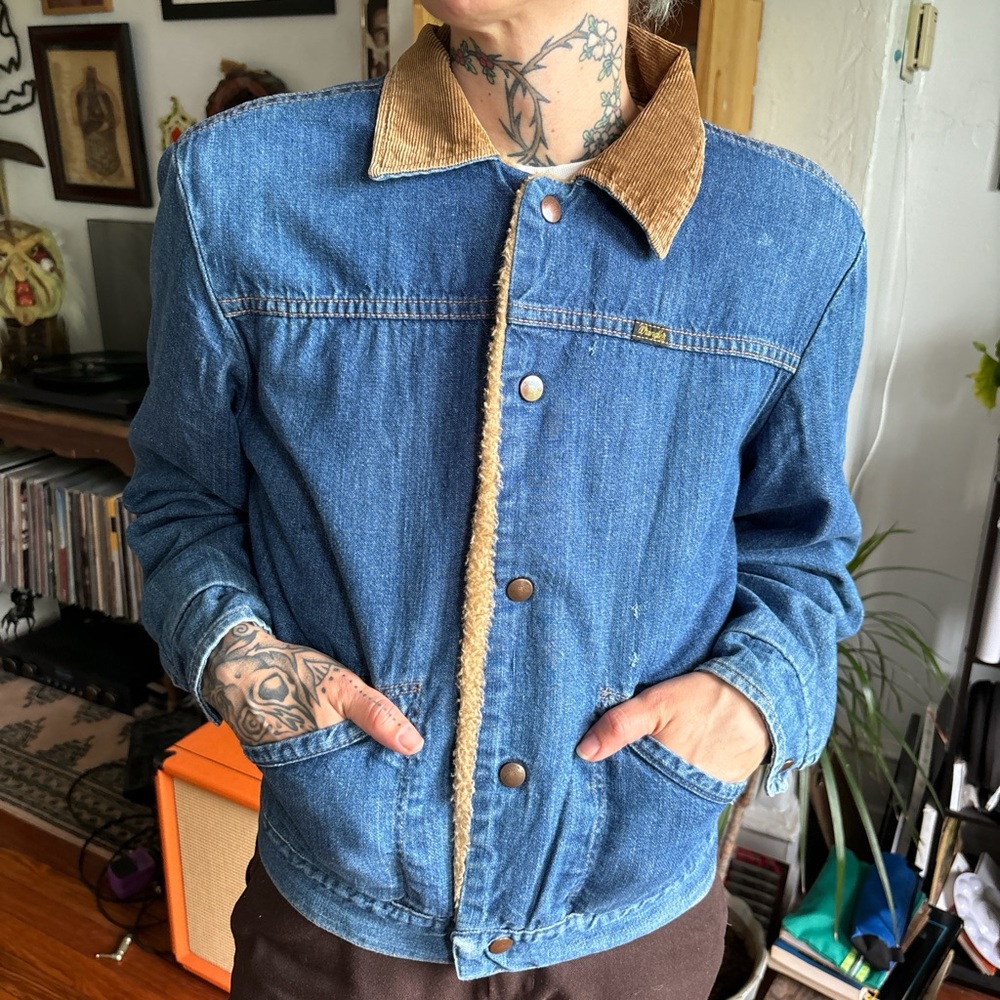 Vintage 70s Wrangler Sherpa Lined Denim Jacket with Corduroy Collar USA ~ Size M